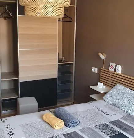 Δωμάτια σε οικογενειακή κατοικία Alberto Astur Privadas Mas Cocina Οβιέδο