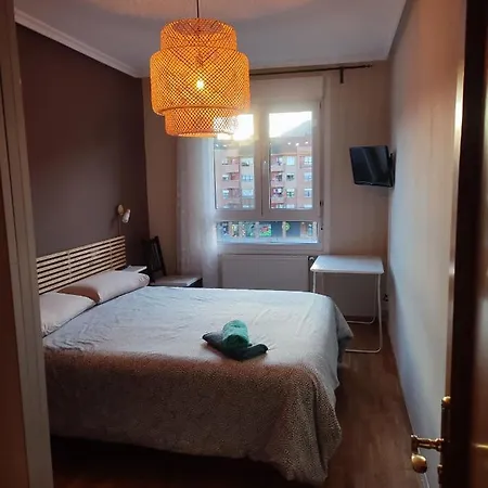 Δωμάτια σε οικογενειακή κατοικία Alberto Astur Privadas Mas Cocina Οβιέδο