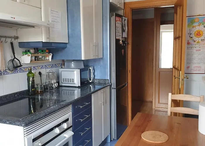 Alberto Astur Privadas Màs Cocina Habitación en casa particular *