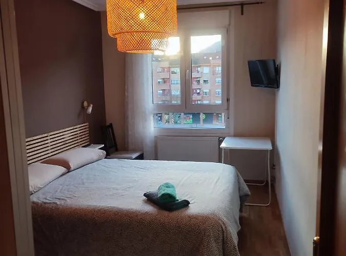 Habitación en casa particular Alberto Astur Privadas Màs Cocina Oviedo